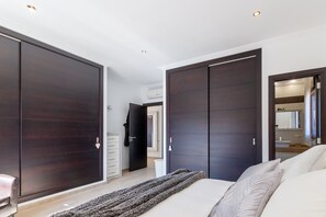 3 chambres, fer et planche Ă repasser, lit parapluie, Wi-Fi gratuit