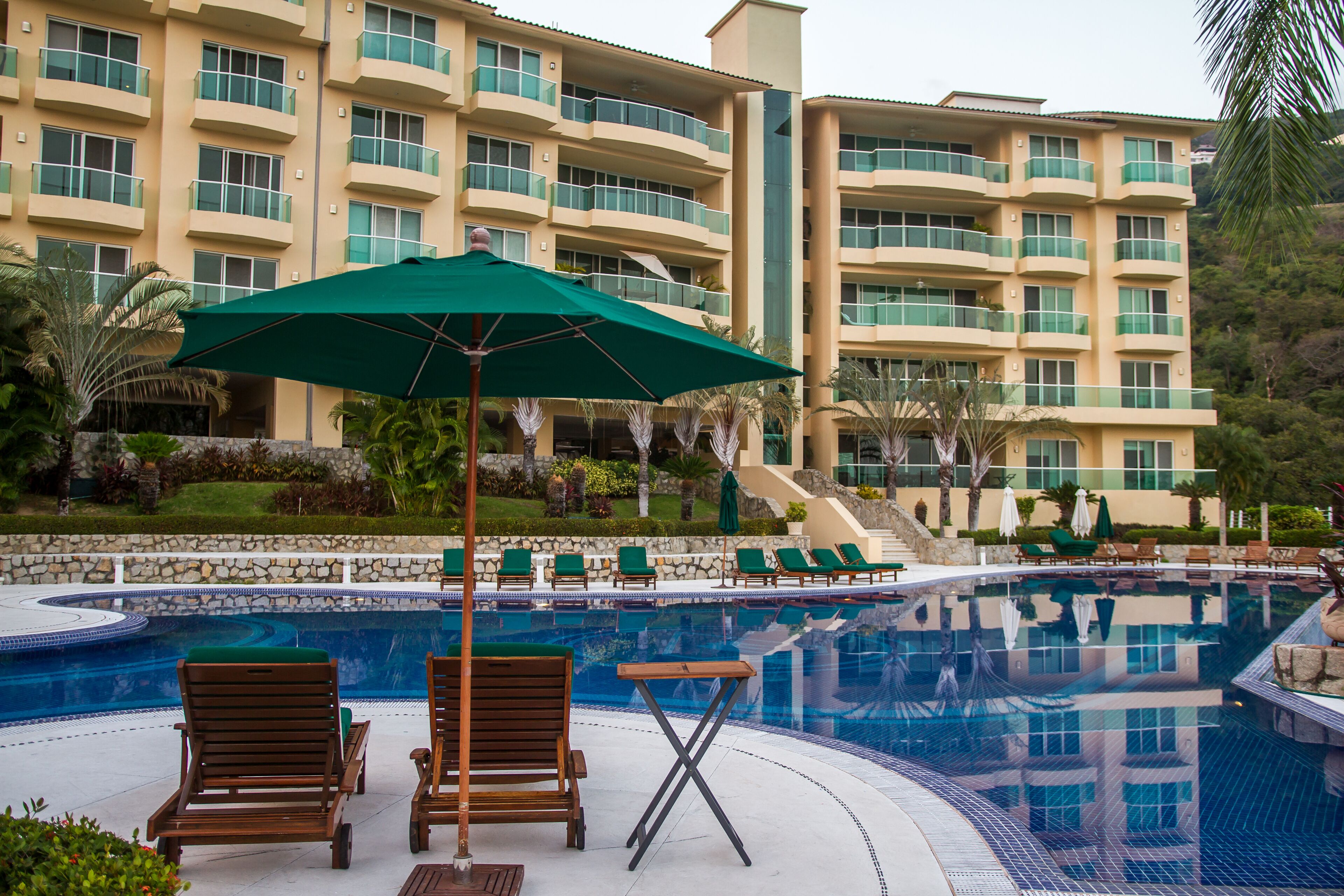 B Esmeralda Penthouse, Pichilingue Diamante