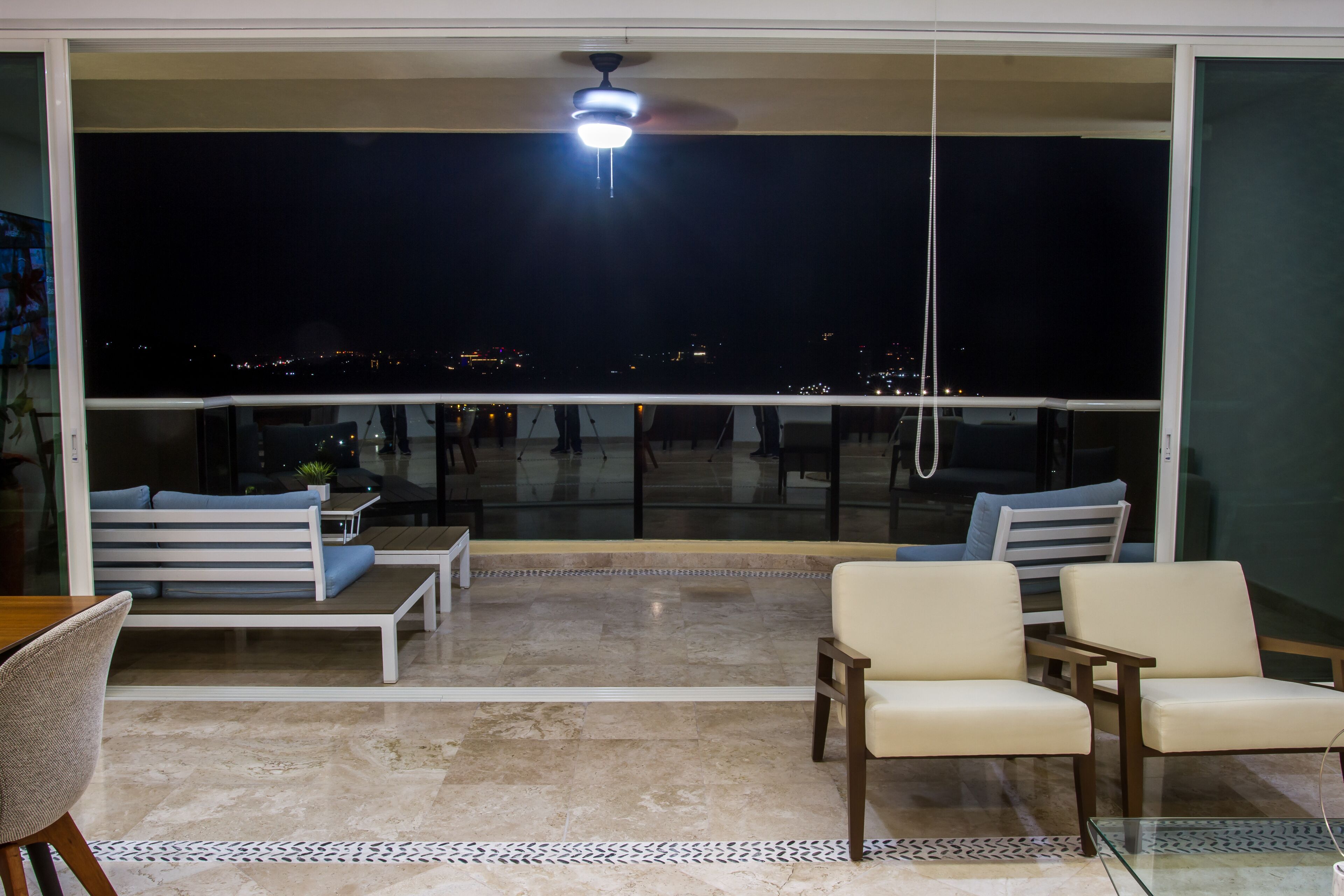 B Esmeralda Penthouse, Pichilingue Diamante