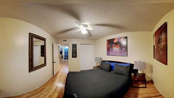 2 slaapkamers, een strijkplank/strijkijzer, gratis wifi, beddengoed