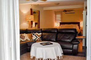 1 chambre, bureau, Wi-Fi gratuit, draps fournis