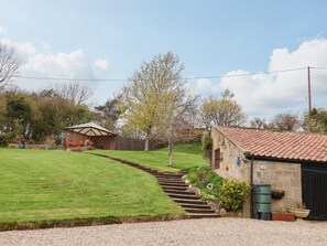 Cottage | Property grounds