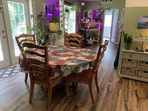 Dining - Kid-friendly Mountain Home  (Arden)