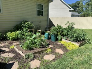 Property grounds - Kid-friendly Mountain Home  (Arden)