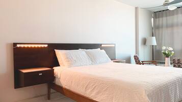 1 bedroom, in-room safe, desk, free WiFi