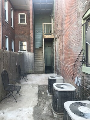 Terrace/patio - Second Floor Apartment 1 block from Lafayette Park (St. Louis)