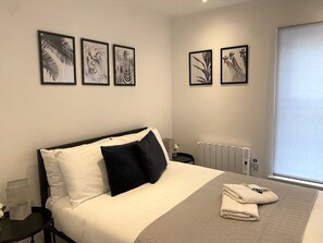 1 bedroom, iron/ironing board, free WiFi, bed sheets - Stunning Flat / Walk to town & beach / Bournemouth (Bournemouth)