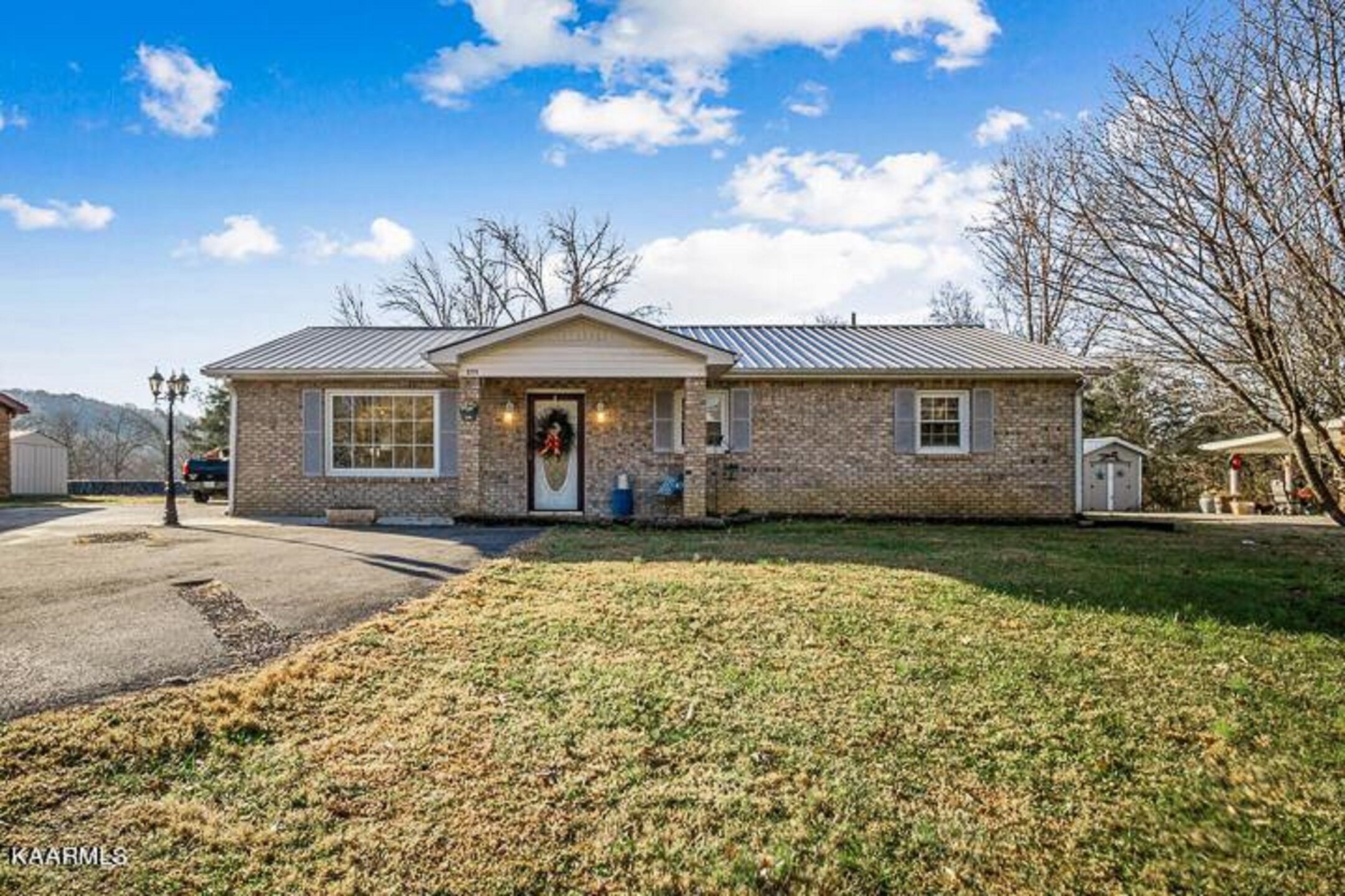 Peaceful Home On A Hill In Cookeville, Tennessee
