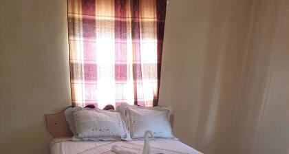 Royal Savanna Inn Hotel