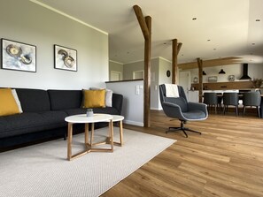 Apartment, Private Bathroom, Courtyard View (2 Schlafzimmer) | Interior - Ferienwohnung Watt'n Ausblick (Simonsberg)