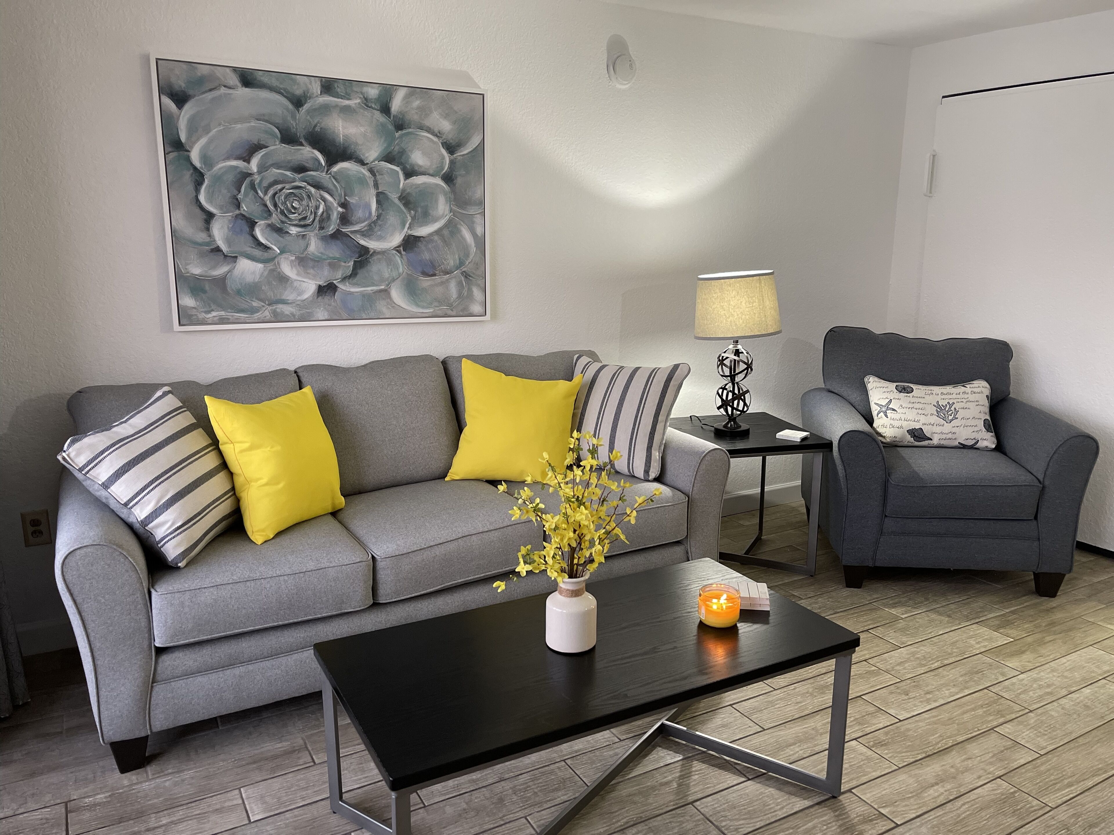 Beautiful Oceanfront Condo - Let's go to the Beach!