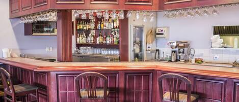 Bar (en la propiedad)