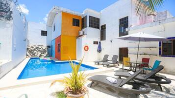 2 piscinas al aire libre