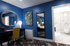 Literie de qualité supérieure, coffres-forts dans les chambres, bureau