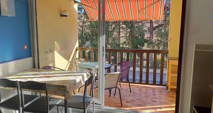 Appt bord de mer, clim, parking, piscine, 2 chambres