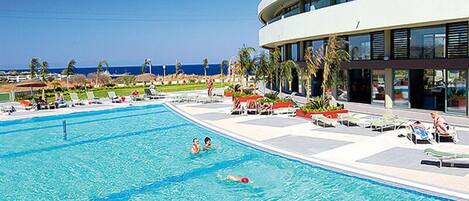 Indoor pool, outdoor pool