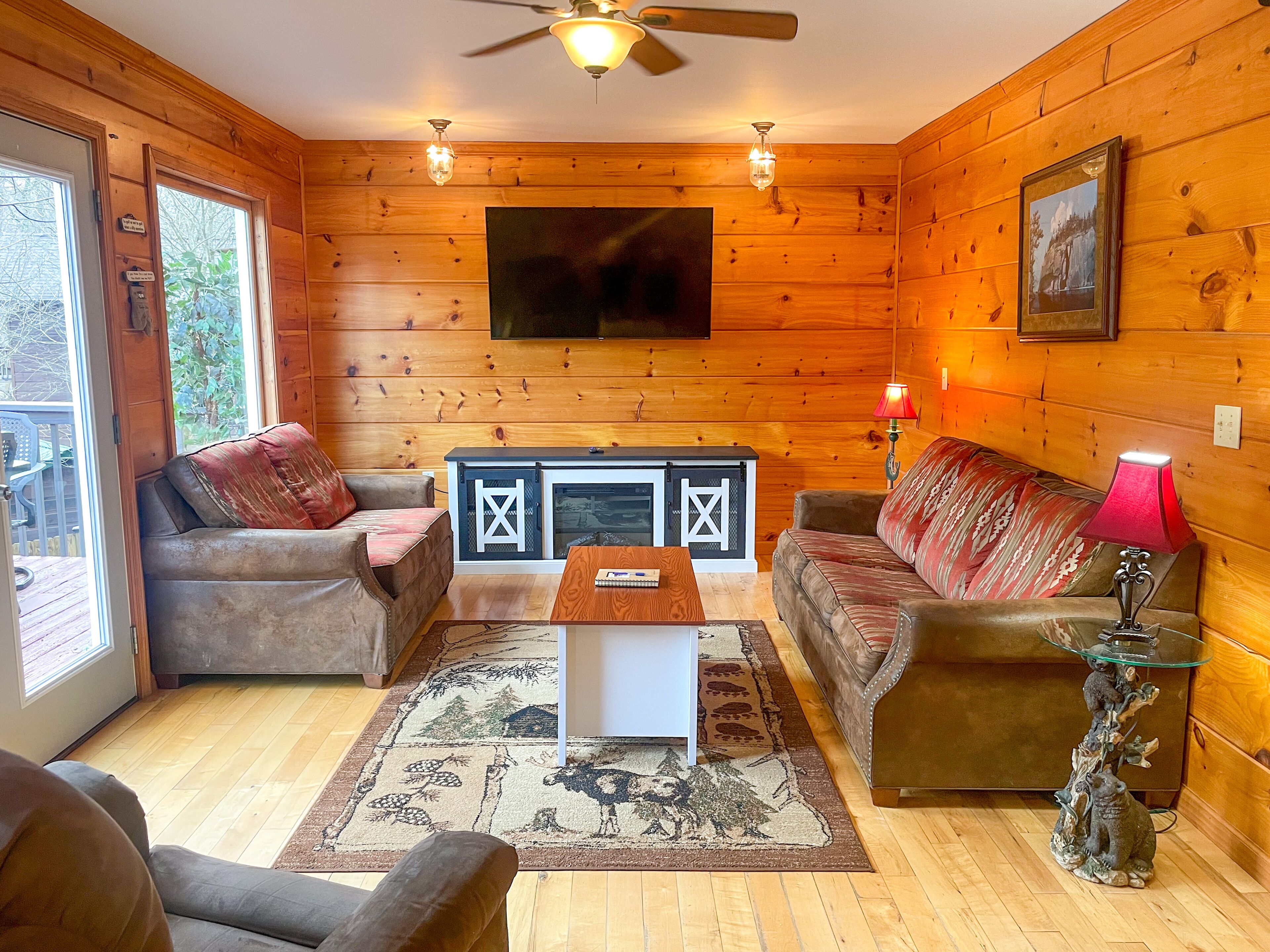 Smart TV, chimenea y videojuegos 