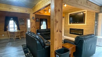 Smart-tv, eldstad och tv-spel