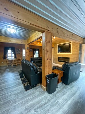 Smart-tv, een open haard en videospelletjes