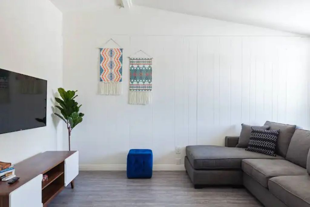 Spacious 2BR Apt ★ 5 Min to Disney ★w/ Balcony #20