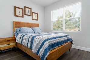 3 bedrooms, free WiFi, bed sheets