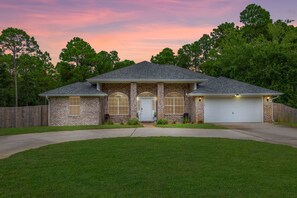Exterior - Private Heated Salt Pool, 3 Kings, Near Beach (Navarre)