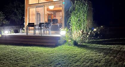 BLUE LAKE FRONT HOUSE