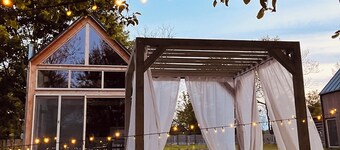 BLUE LAKE FRONT HOUSE