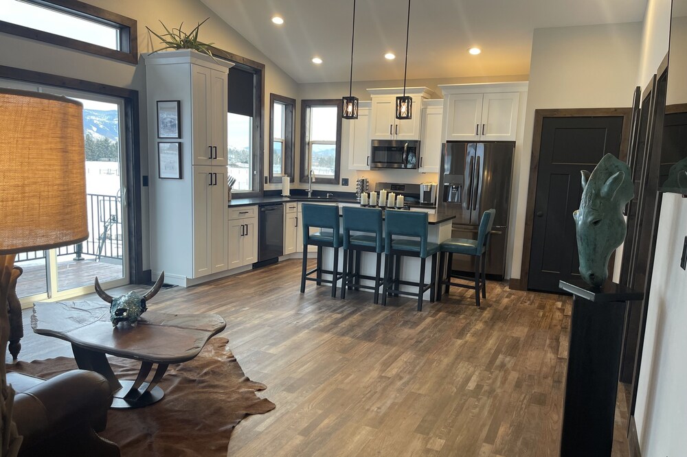 Breathtaking Bridger Mountain Views! Brand New!