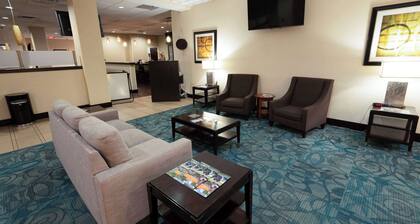 Quality Inn & Suites Downtown Mansfield