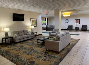 Reception - Quality Inn & Suites Downtown Mansfield (Mansfield)