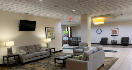 Quality Inn & Suites Downtown Mansfield