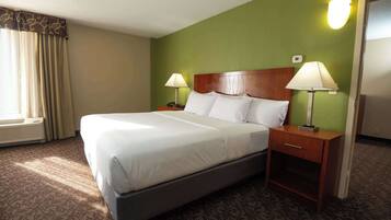 Iron/ironing board, free WiFi, bed sheets