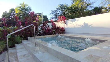 Bubbelpool utomhus