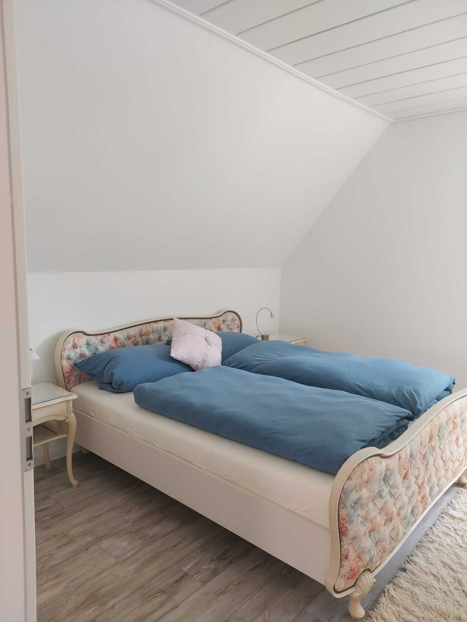 In a minute in the forest. Cozy apartment on the outskirts.