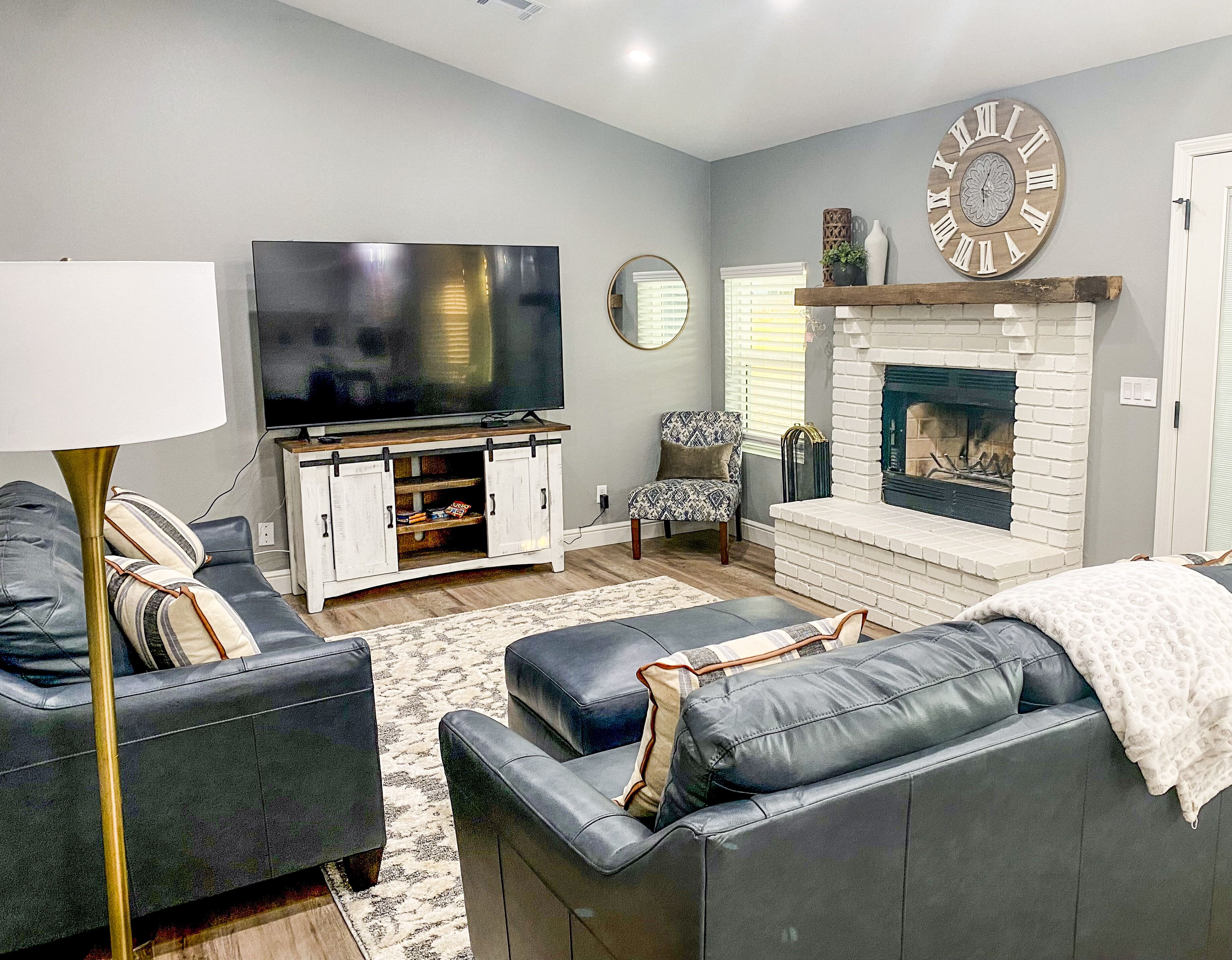 Farmhouse Style Ranch house with Pickleball court in Gilbert