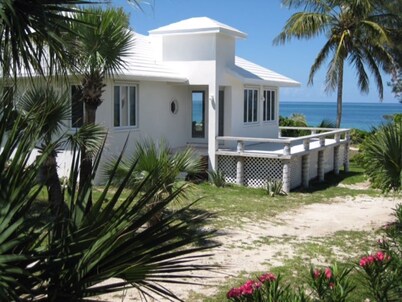 Incredible 4 bedroom Villa-OCEAN FRONT with a dock!  25% FALL DISCOUNT!