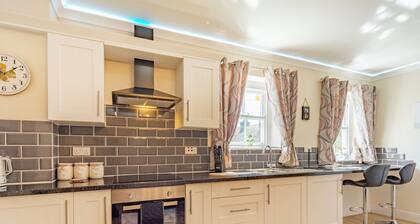 Squirrel Cottage - UK37886