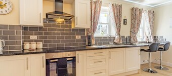 Squirrel Cottage - UK37886