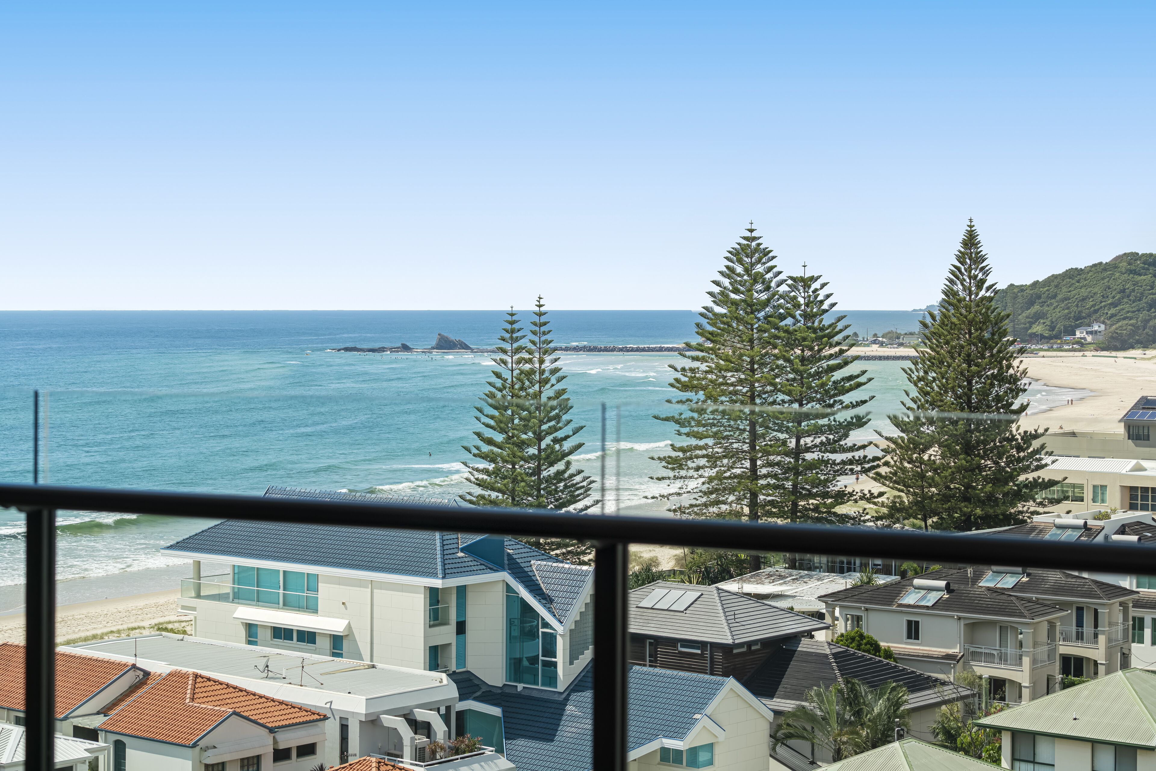 Stunning Views just steps to Palm Beach — image 17