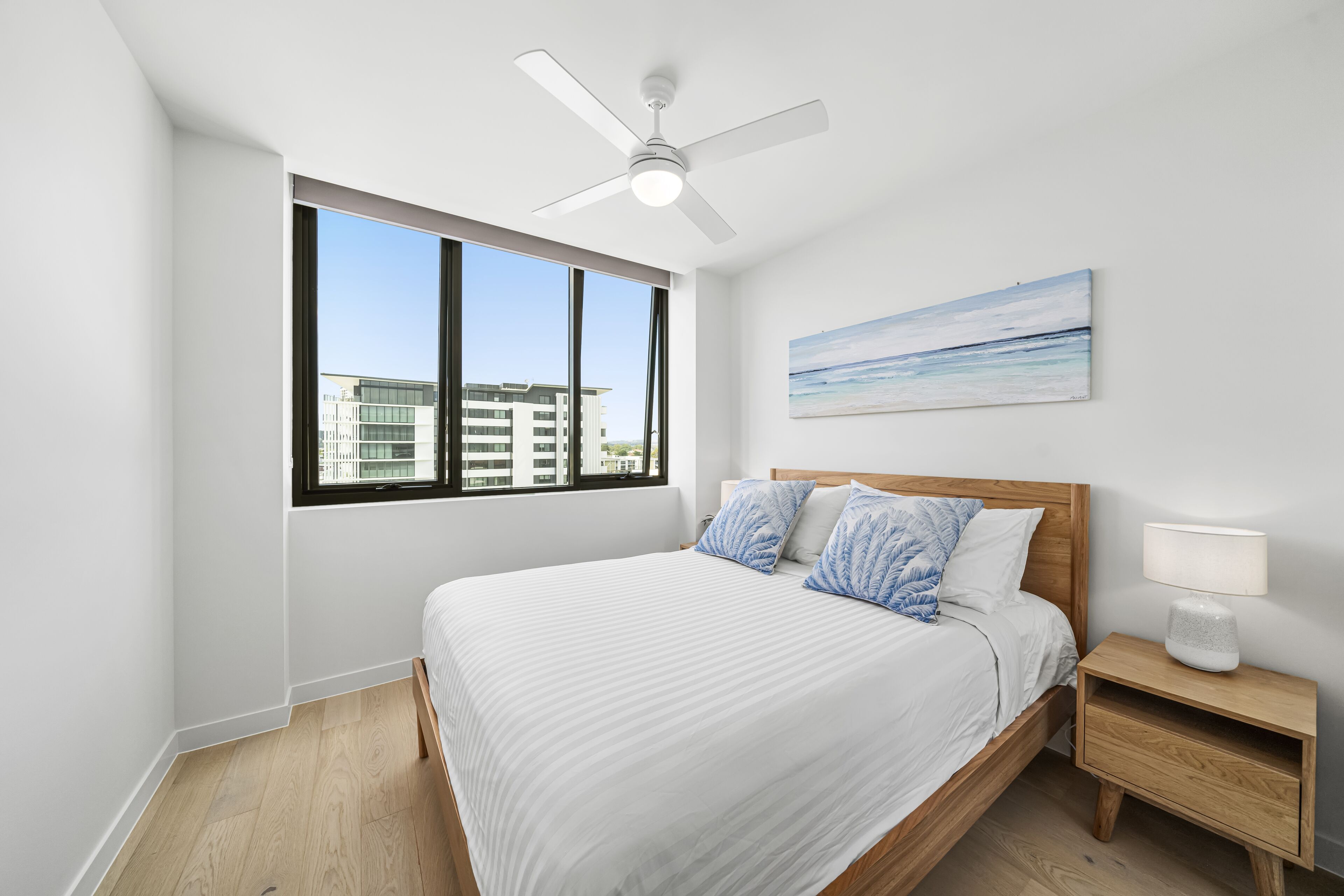 Stunning Views just steps to Palm Beach — image 23