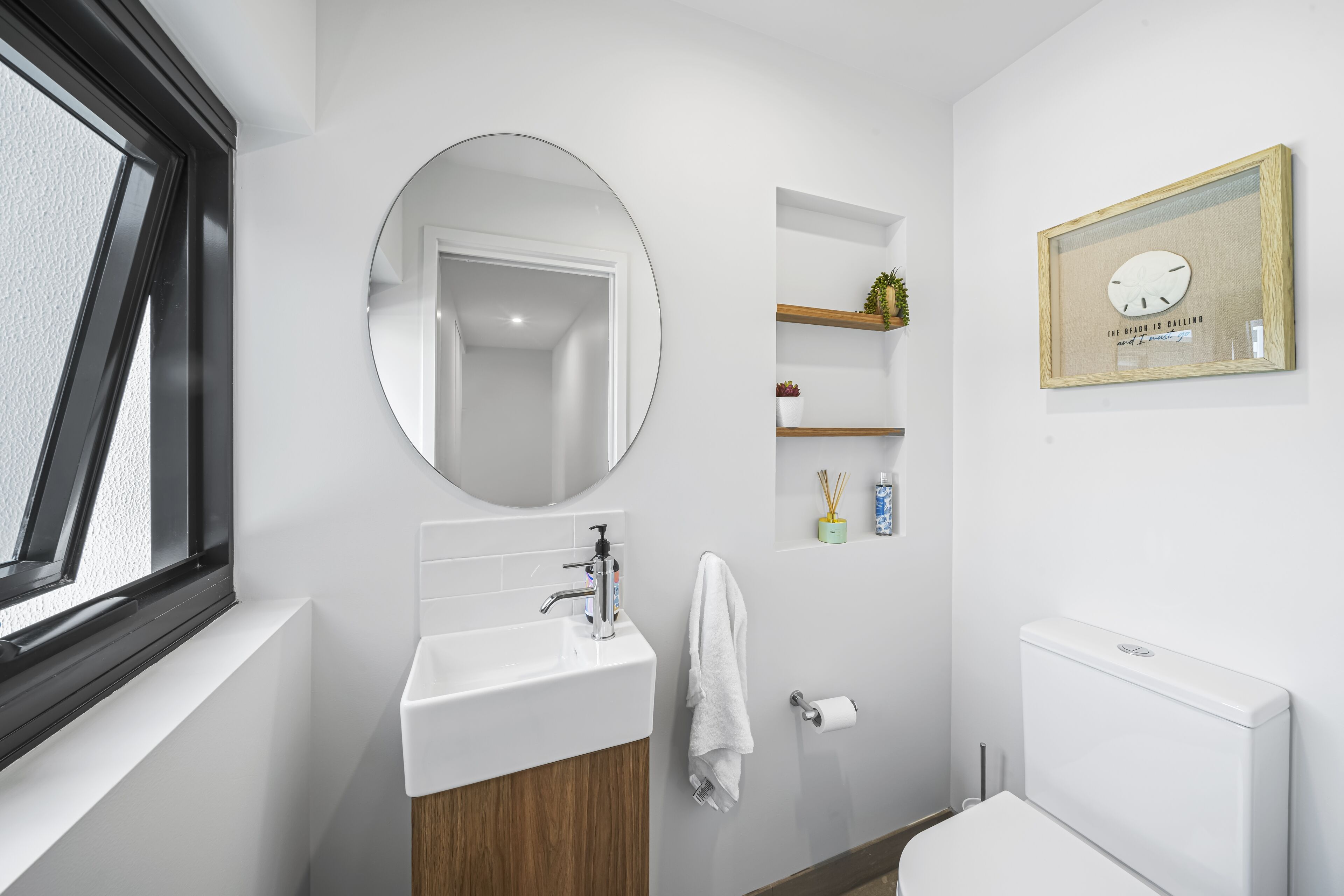 Stunning Views just steps to Palm Beach — image 27