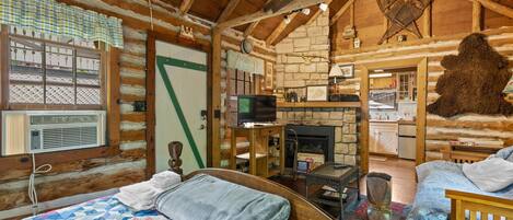 1 Schlafzimmer, Reisekinderbett, kostenloses WLAN, Bettwäsche