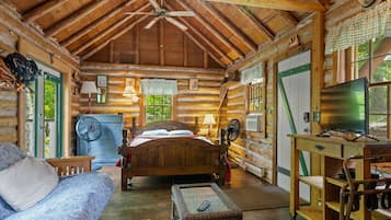 1 bedroom, travel cot, free WiFi, bed sheets