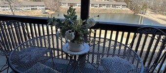 Water View-Walk In condo within Pointe Royale Golf Resort