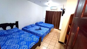 Basic Room - Hotel Coco Beach Condos (Sardinal)