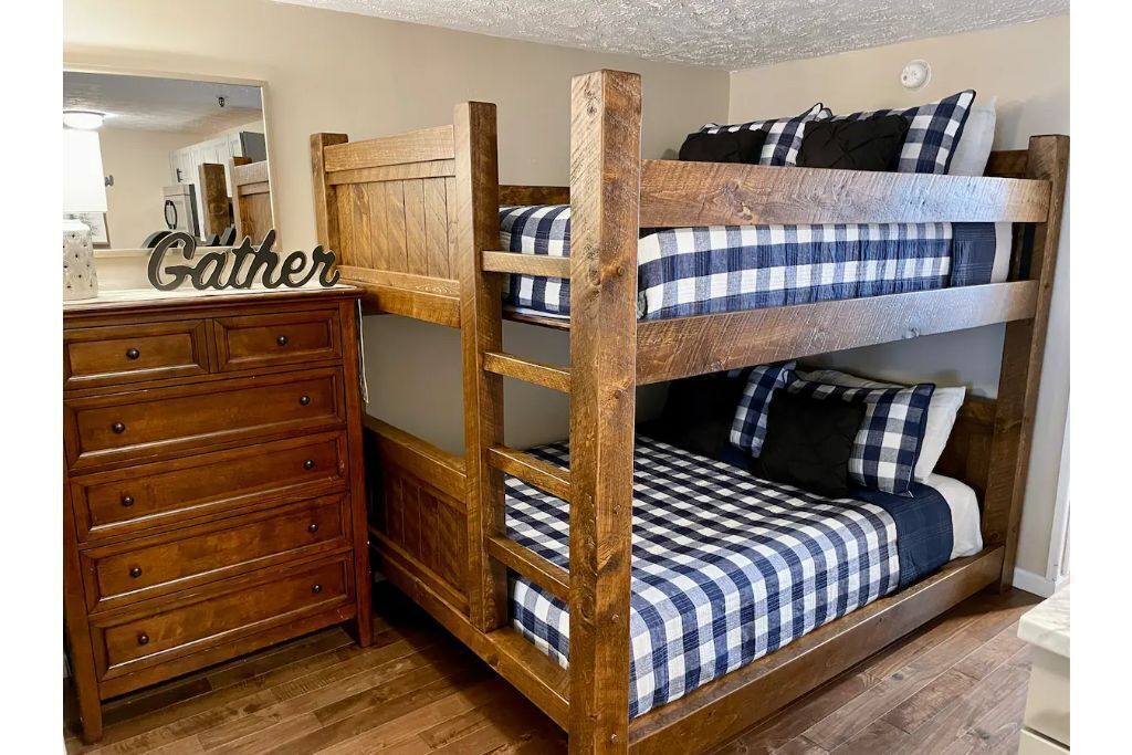 23 Mountain Crest, Snowshoe, WV