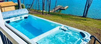 Waterfront Pool Outdoor Kitchen Sauna BOAT AVAIL