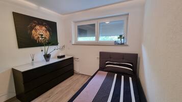 4 Schlafzimmer, Bügeleisen/Bügelbrett, Reisekinderbett, kostenloses WLAN