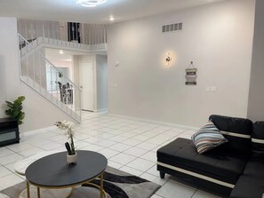 Interior - cozy 4 bedroom two story house(long term only) (Las Vegas)